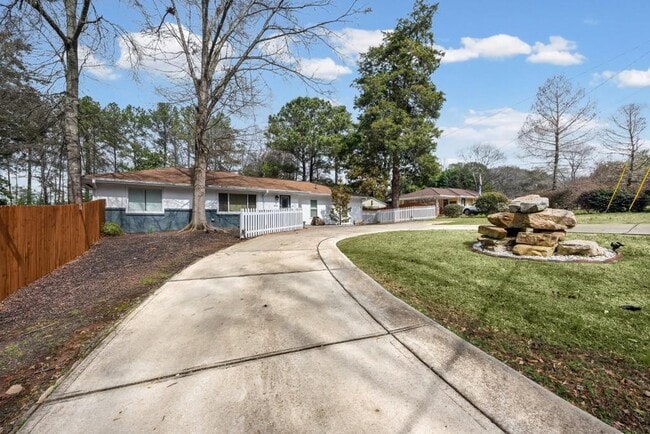 Photo - 414 Charles Pl