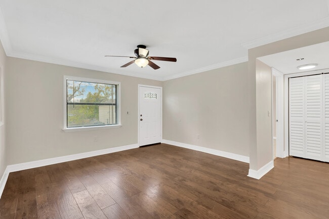 Photo - 8405 N Alaska St Unit A