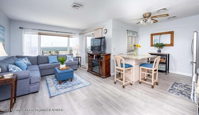 Photo - 438 NJ-35 Unit 5302