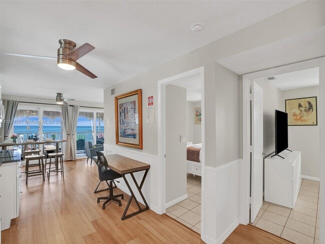 Photo - 900 N Surf Rd Unit 2