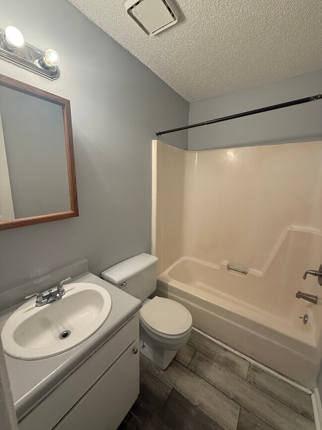 Photo - The Oaks Unit E7