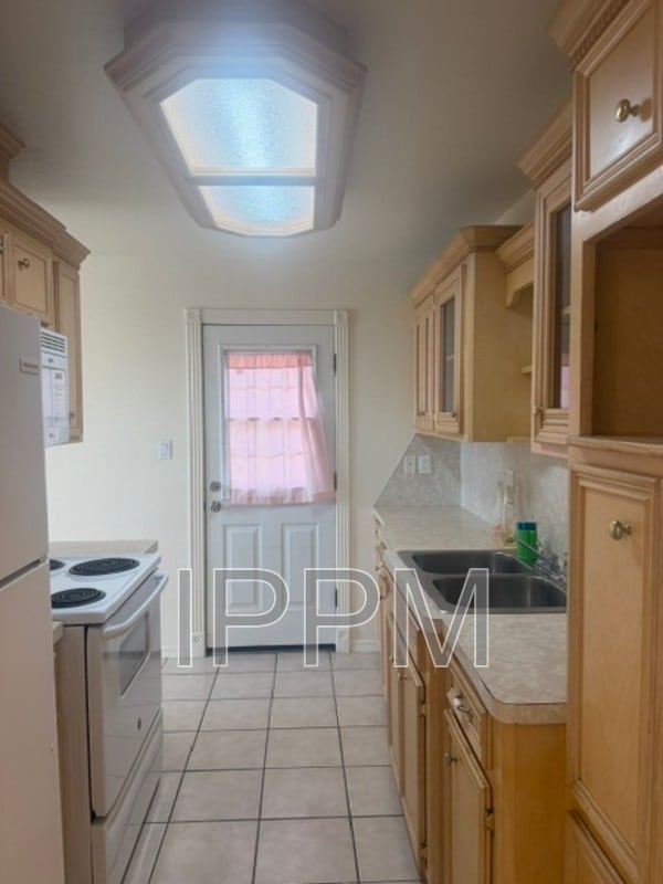 Photo - 3240 McAllen Rd