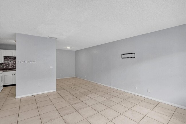 Photo - 5316 NW 24th Ct Unit 80