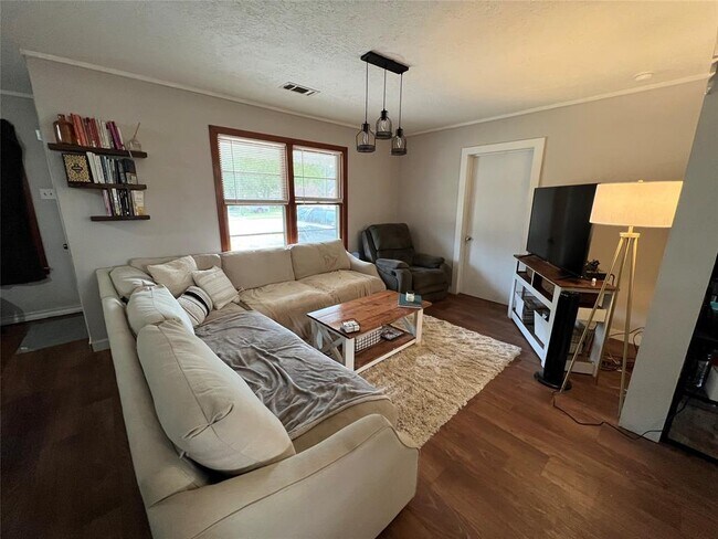 Photo - 720 Fowlkes St