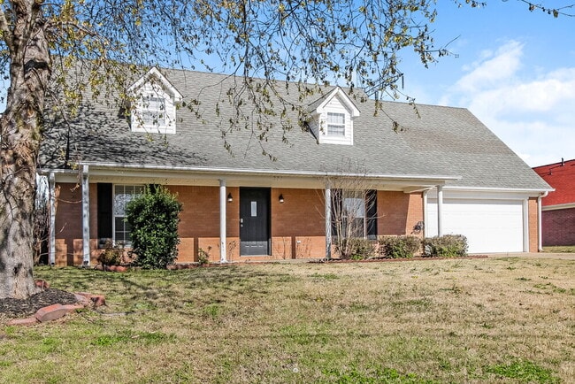 Photo - 231 Woodshire Ln