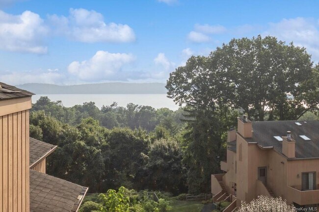 Photo - 36 Hudson View Hill Condo Unit 36