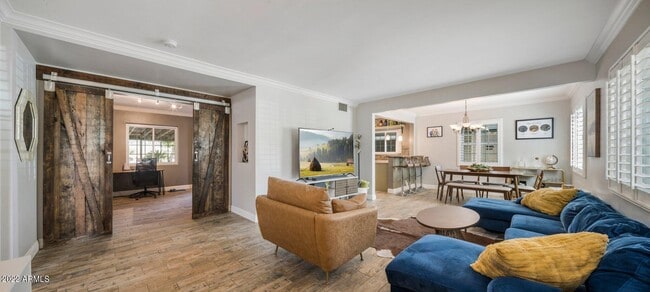 Photo - 4302 E Wilshire Dr