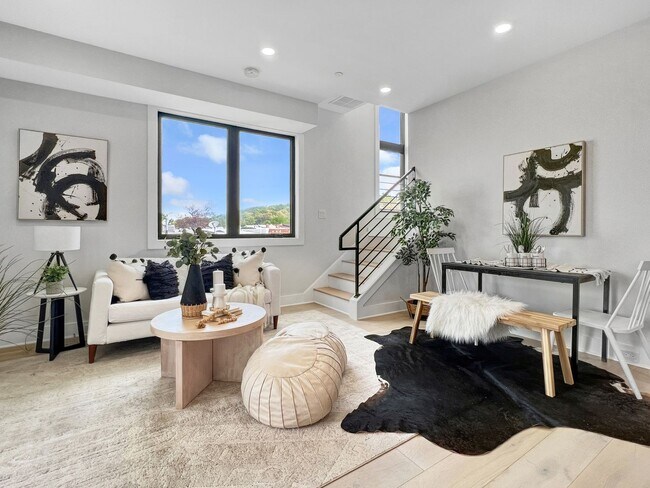 Photo - 1026 18th St NE Unit #PH-7