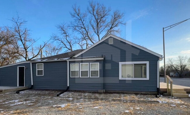 Building Photo - 3639 N Emerson Ave