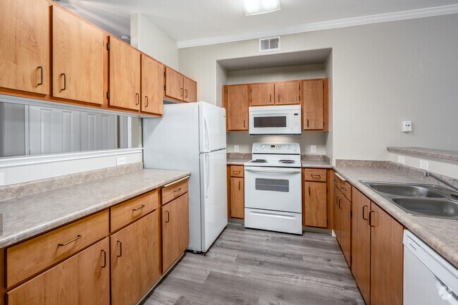 2BR, 2BA - 1,081SF - Kitchen