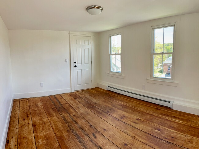 Building Photo - 15 Winthrop St Unit 3