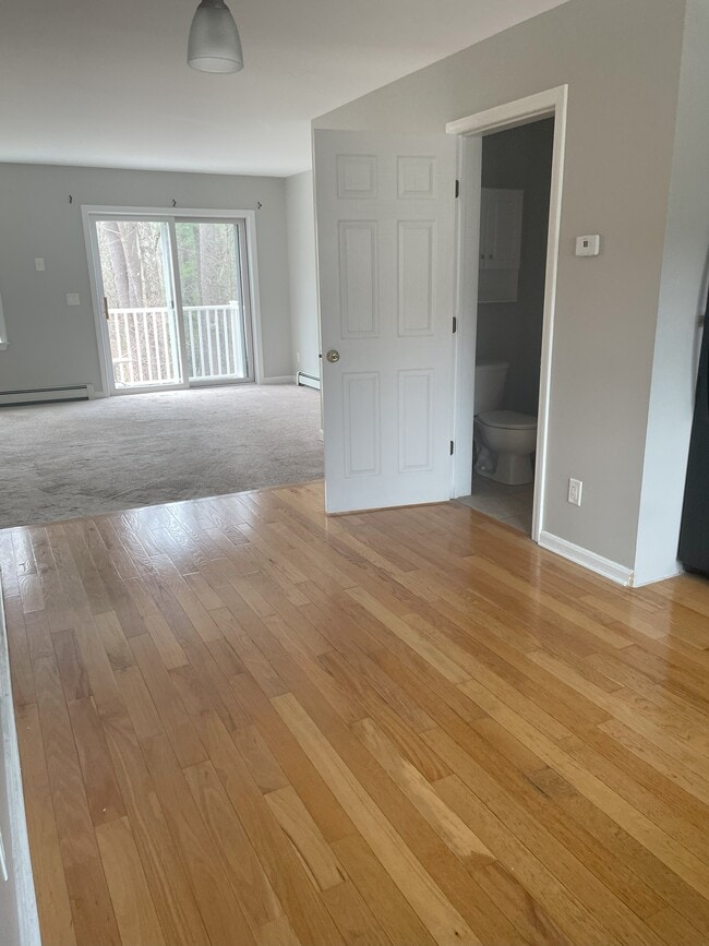 Photo - 1029 S Mammoth Rd