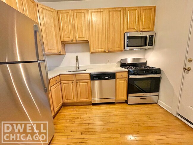 Photo - 2430 N Spaulding Ave Unit 2