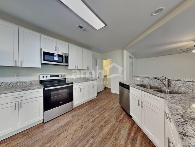 Photo - 5114 Wetlands Dr