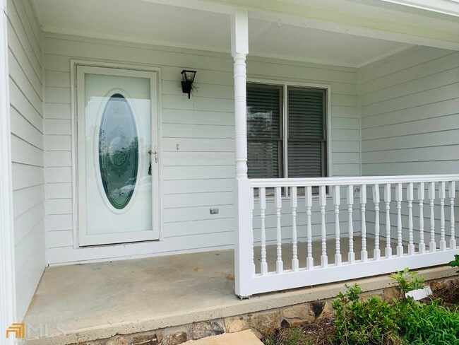 61 Garden Hills Dr