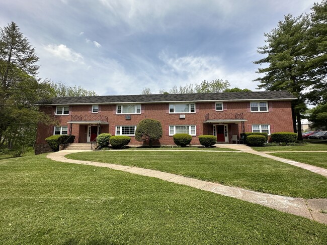 Imagen_8267 - College Court