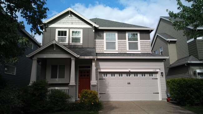 Frente - 1120 SE Tamora Ave