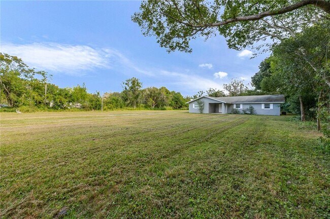 Photo - 495 Orange Ave