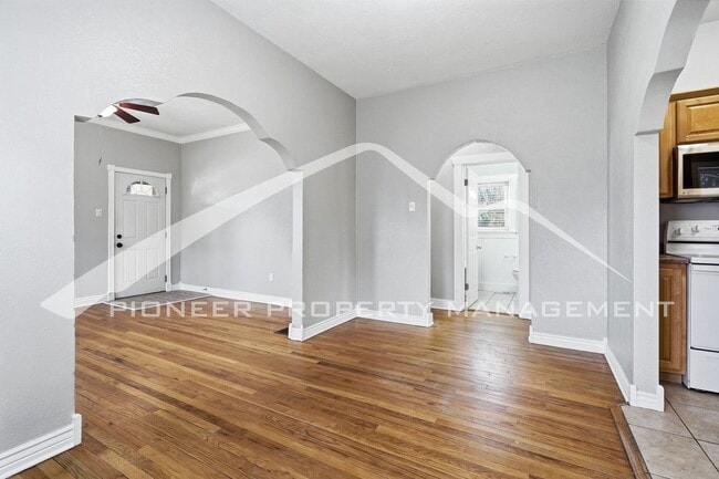 Photo - Charming Home with Washer/Dryer and Fenced in Yard