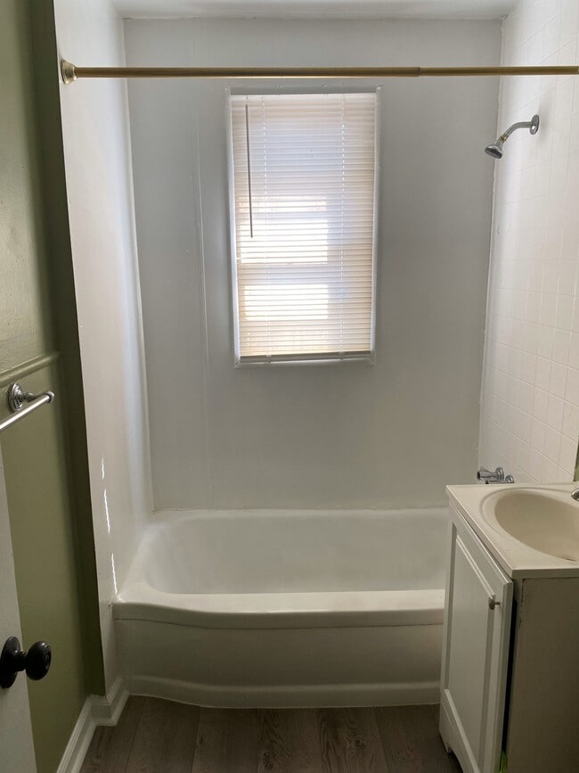 Photo - 3908 Elliston Rd