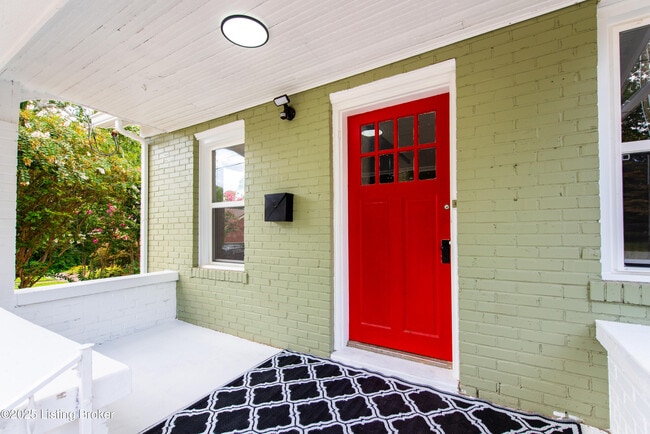 Photo - 1671 Trigg St