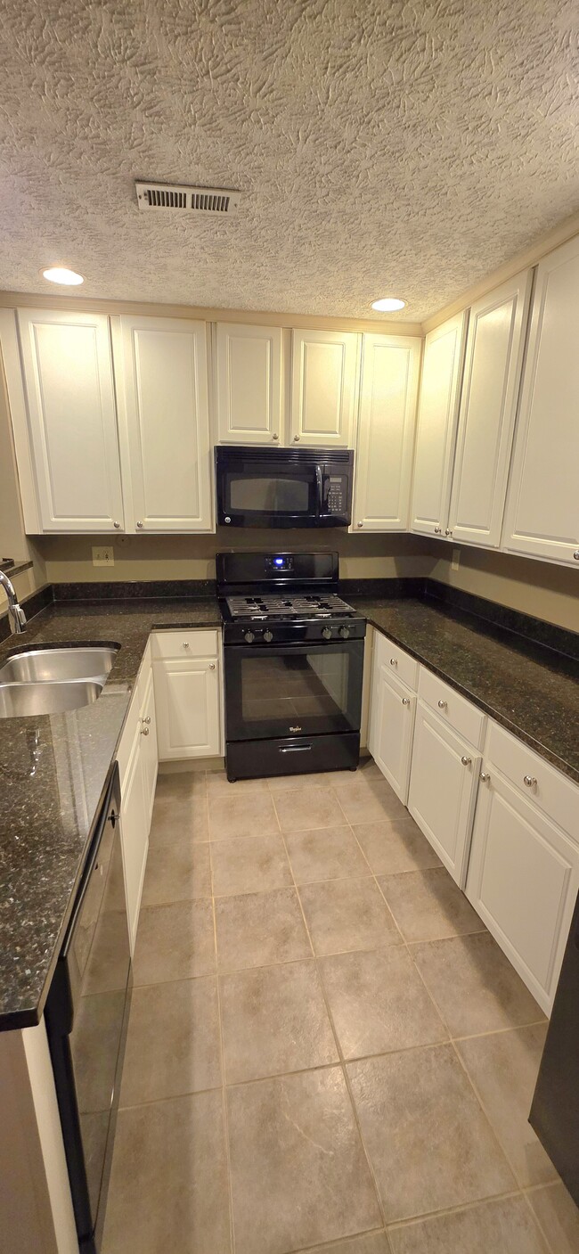 Photo - 5322 Darlington Rd Condo Unit 5322 Darlington Rd #B