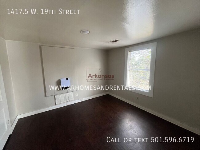 Photo - 1417.5 W 19th St