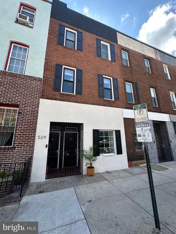 Building Photo - 519 S 17th St Rental