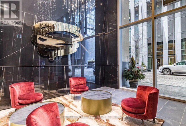 Photo - 11 Yorkville Ave Unité 2501