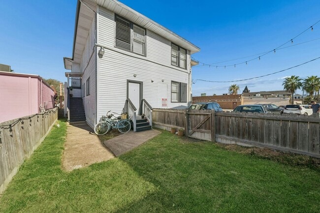 Photo - 2115 Broadway Avenue J Unidad 7