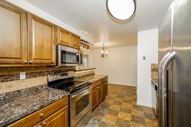 Photo - 2850 Canary Ln