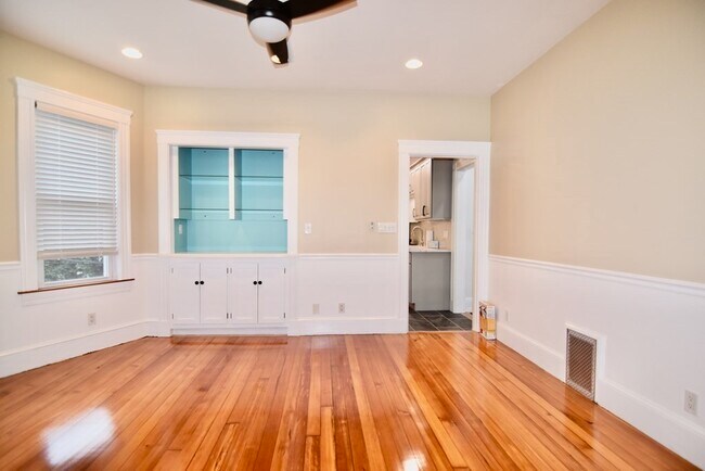 Photo - 12 Hubbardston Rd Unidad 2