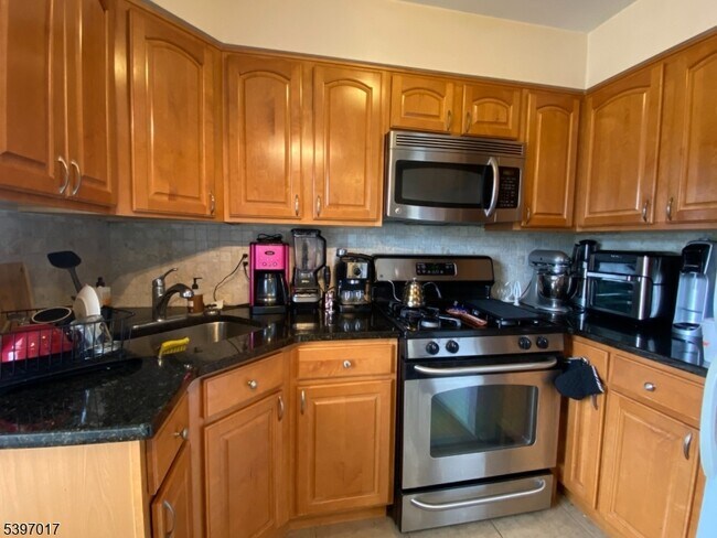 Photo - 26 Alexander Ave Unidad 2