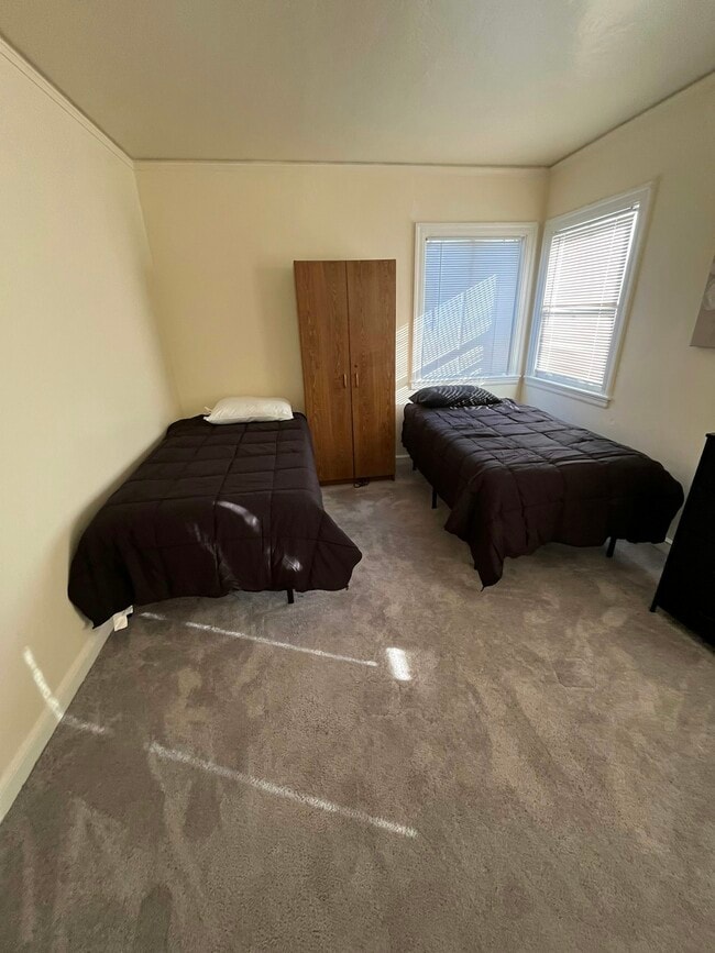 Photo - 2117 106th Ave
