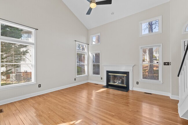 Photo - 131 Cumberland Green Dr