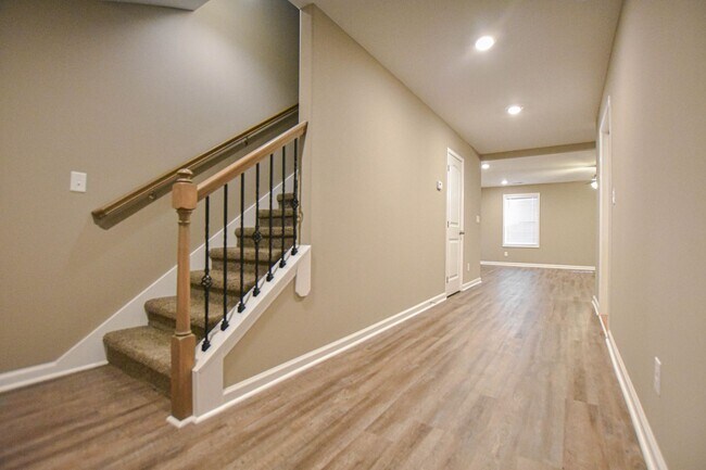 135 Country Ln