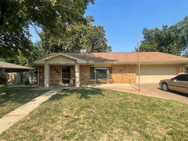 Building Photo - 1225 N Terrace Dr Rental