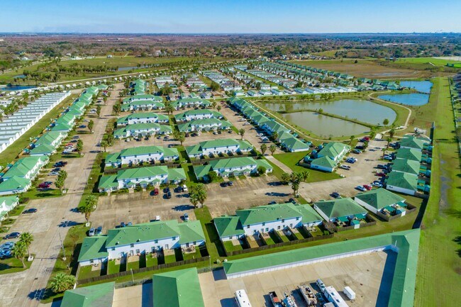 Green Caye Village - Green Caye Village Apartments