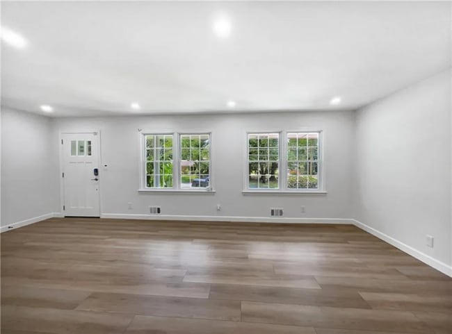 Photo - 2685 Rainbow Ridge Rd