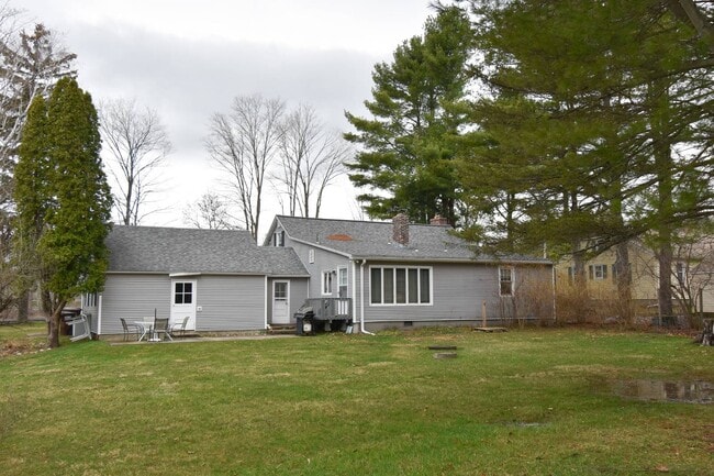 Photo - 257 Spore Rd