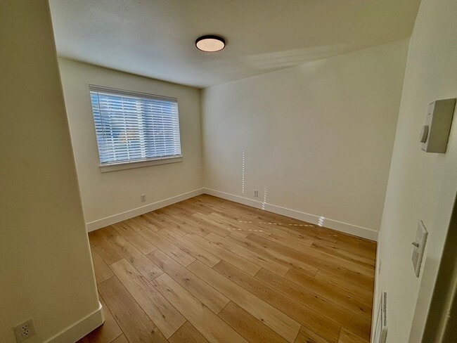 Photo - 1711/1715 SW Metolious Unit M1715