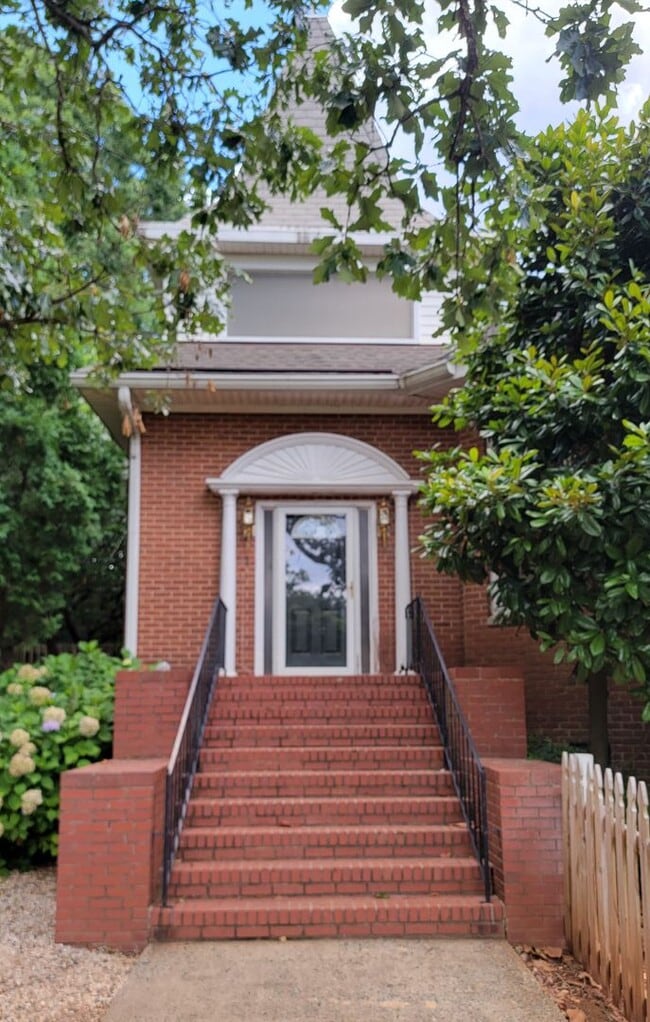 Photo - Exclusively Offered by Muse Realty, LLC