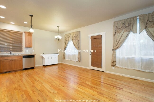 Photo - Charming Four Bedroom Home in Aloha on Quiet Cul-De-Sac!