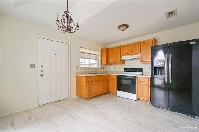 Photo - 509 E Buchanan Ave