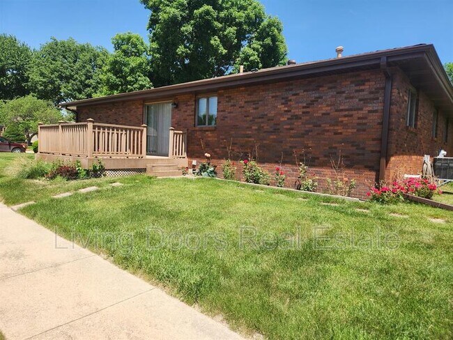 Photo - 1710 Eastridge Ave