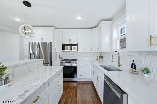 Photo - 46 Eppirt St