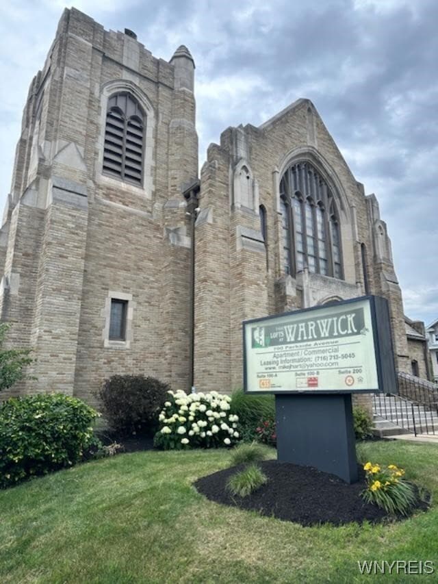 Building Photo - 700 Parkside Ave