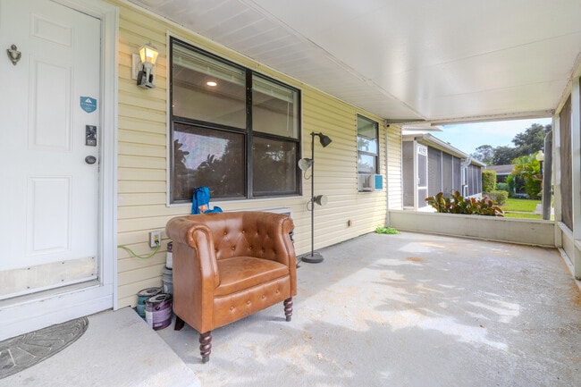 Photo - 4149 E Michigan St