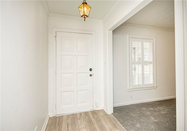 Photo - 3935 Orchard Rd SE