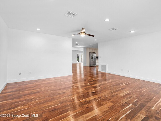 211 Wayne Ave
